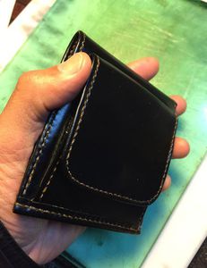 最小の二つ折り財布